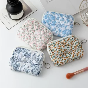 Mini Cute Square Cosmetic Bag Women Portable Earphones Lipstick Sanitary Napkins Storage Pouch Small Makeup Zipper Bags