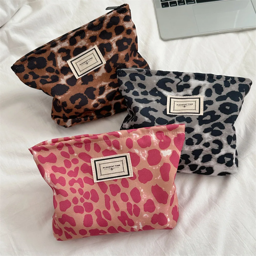 Leopard Print Makeup Bags for Women Large Travel Cosmetic Bag Organizer Case Lady Girls Make Up Case Necessaries Handbags Case